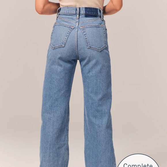 Abercrombie & Fitch Denim - Abercrombie and Fitch High Rise 90’s Relaxed Jean